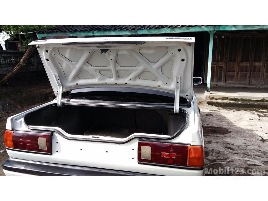 Jual Mobil  Nissan  Sentra 1990  1 6 di Jawa Tengah Manual 