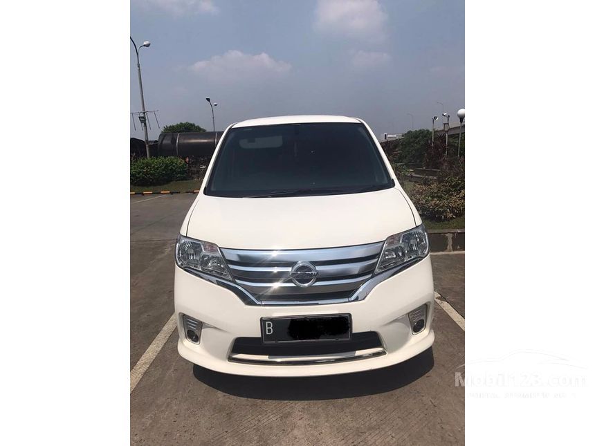 Jual Mobil Nissan Serena 2014 Highway Star 2.0 di DKI 