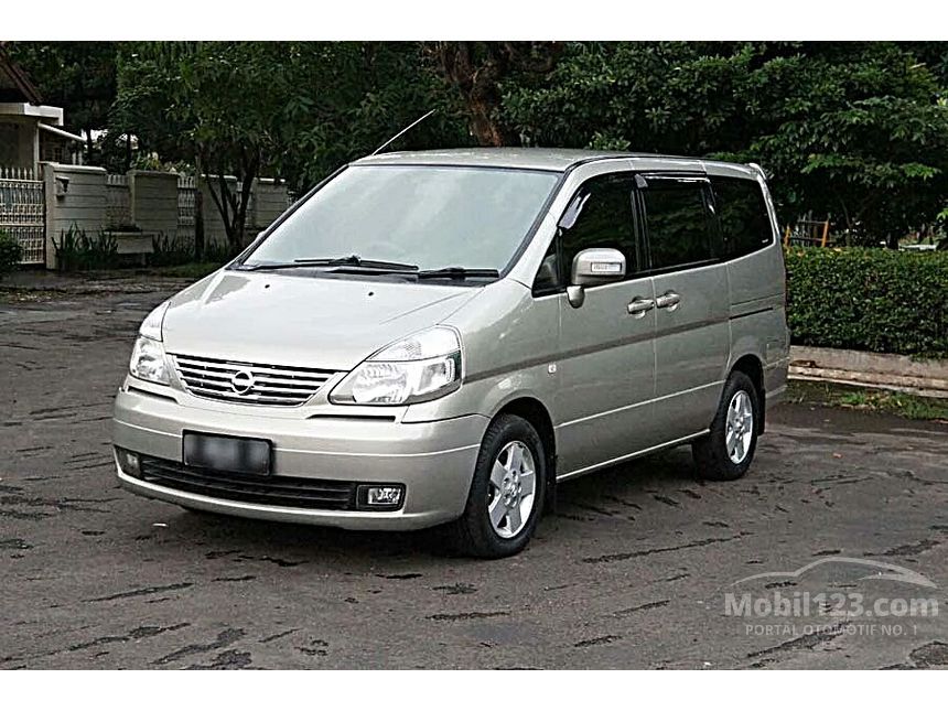 Jual Mobil Nissan Serena 2005 Highway Star 2.0 di DKI 