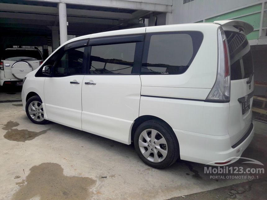 Jual Mobil Nissan Serena 2013 Highway Star 2.0 di Banten 