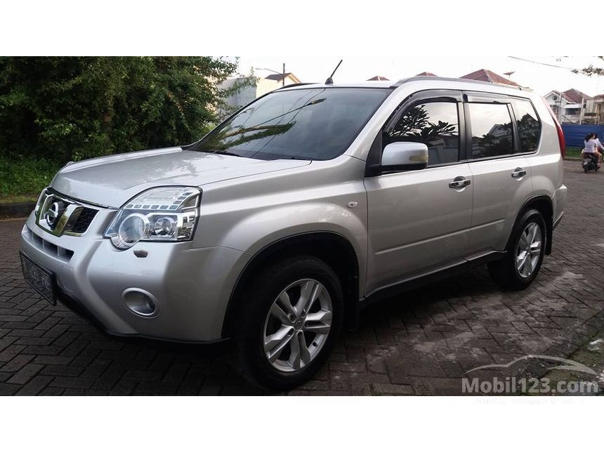 Jual Mobil Nissan X-Trail 2012 ST 2.5 di DKI Jakarta 