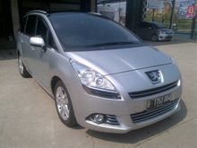 Peugeot 5008 Premium Pack 2011 Panoramic Silver