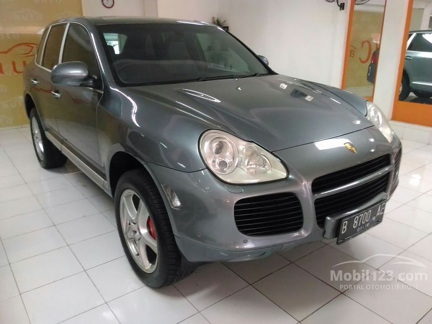 Jual Mobil Porsche Cayenne 2003 V8 4.5 Automatic 4.5 di 