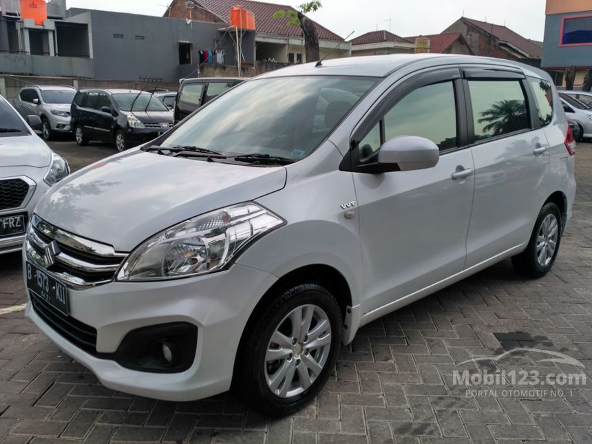 Mobil Suzuki Ertiga Bekas Mobil Suzuki Ertiga Bekas