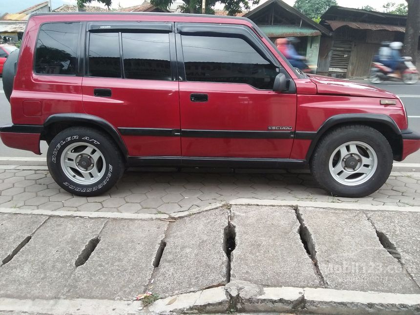 Jual Mobil Suzuki Escudo 1997 JLX 1.6 di Jawa Barat Manual 