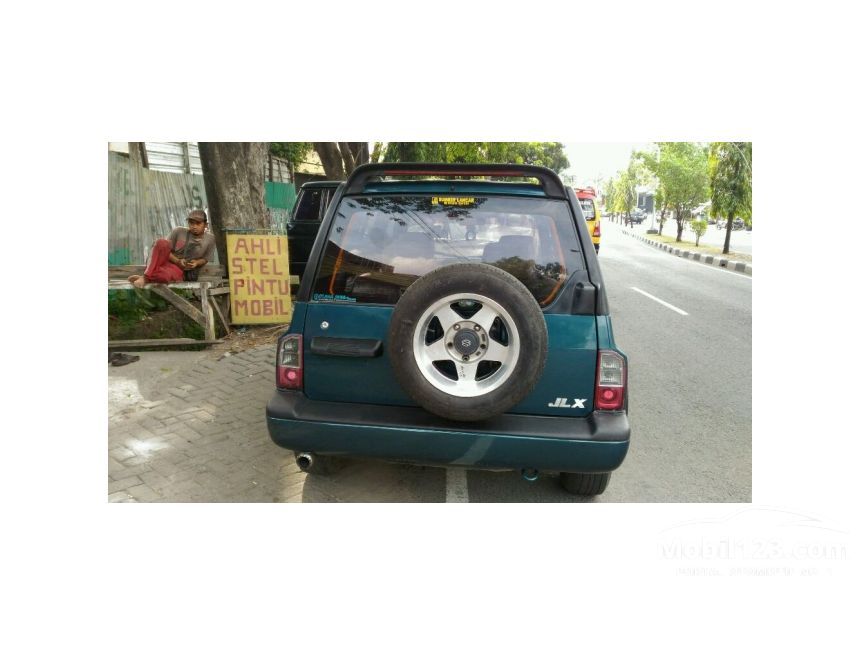 Jual Mobil  Suzuki  Escudo  1995 1 5 di Jawa  Tengah  Manual 