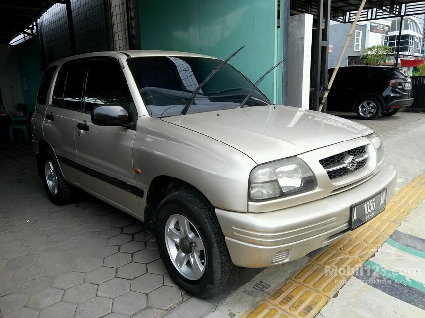 Suzuki escudo 2005