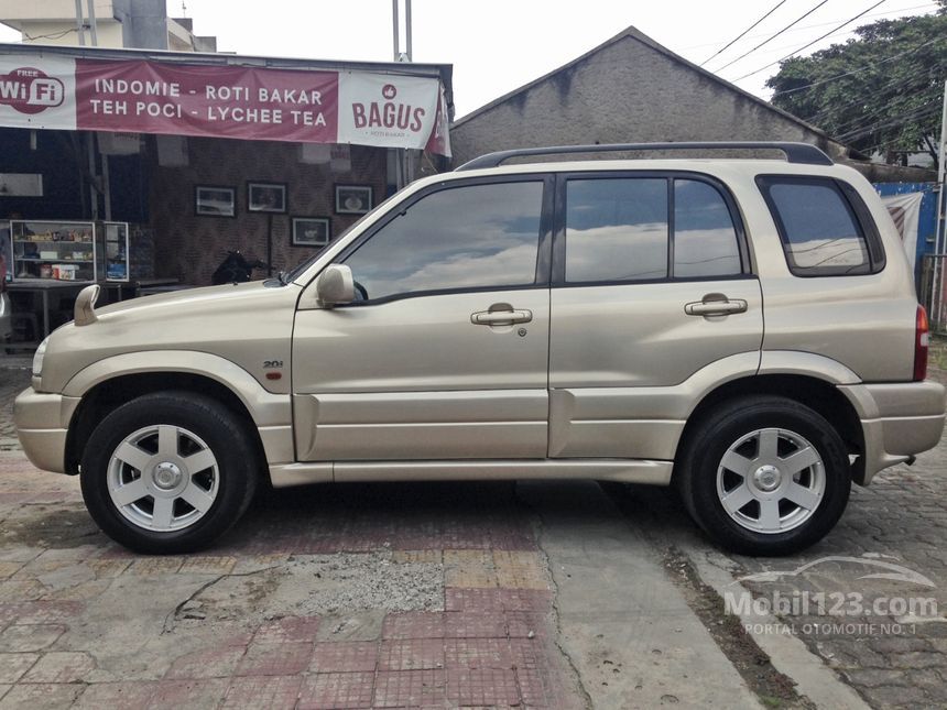 Jual Mobil Suzuki Escudo 2006 2.0 di DKI Jakarta Automatic 