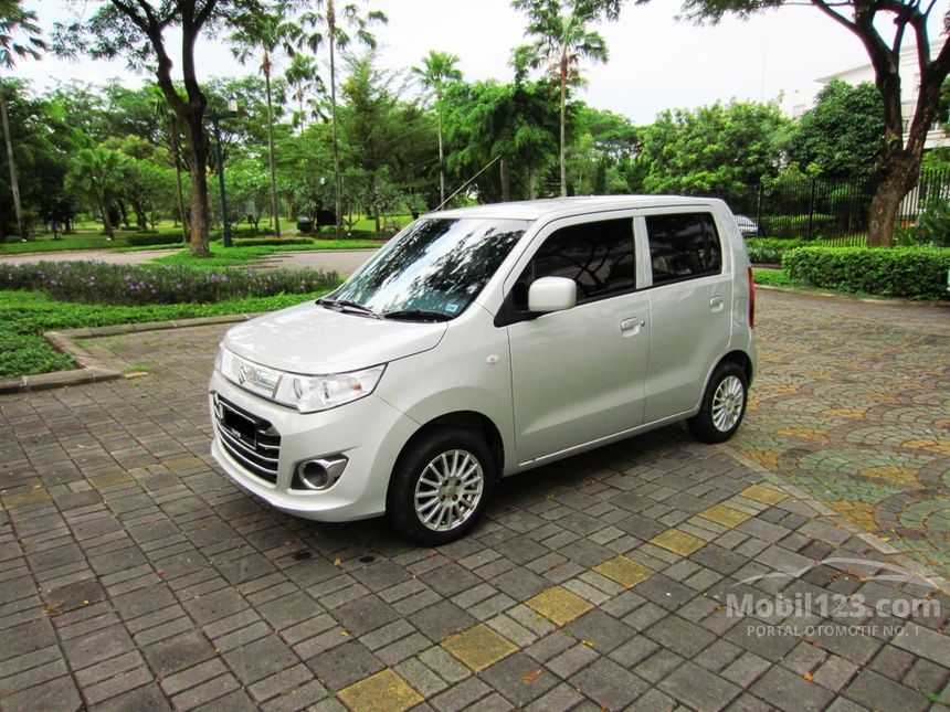 Jual Mobil  Suzuki  Karimun  Wagon  R 2021 GS Wagon  R 1 0 di 