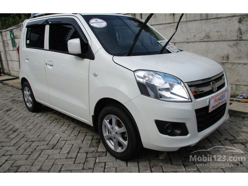  Foto  Mobil  Suzuki Karimun Wagon  R Gambar  08