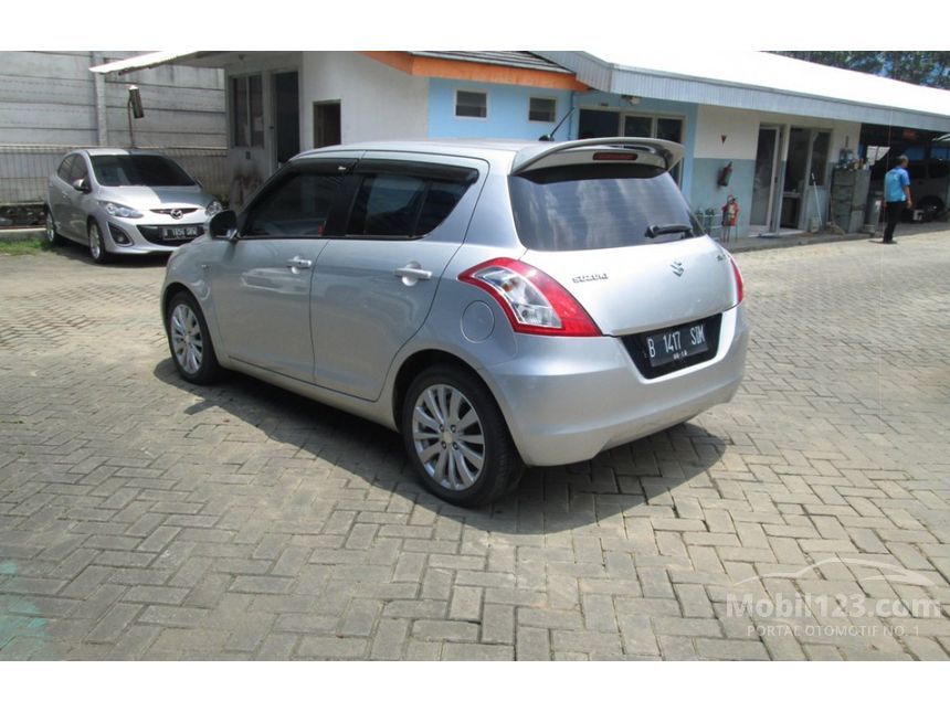 Jual Mobil  Suzuki  Swift 2014 1 5 di Banten Automatic Sedan  