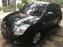 2011 Suzuki Swift 1.5 ST Hatchback Hitam Metalik
