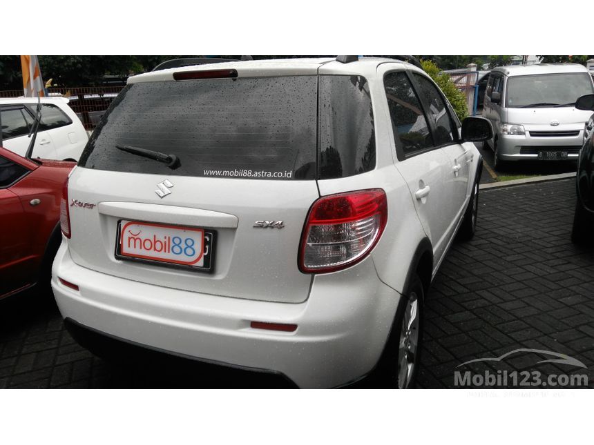 Spesifikasi Suzuki X Over Spesifikasi Suzuki X Over