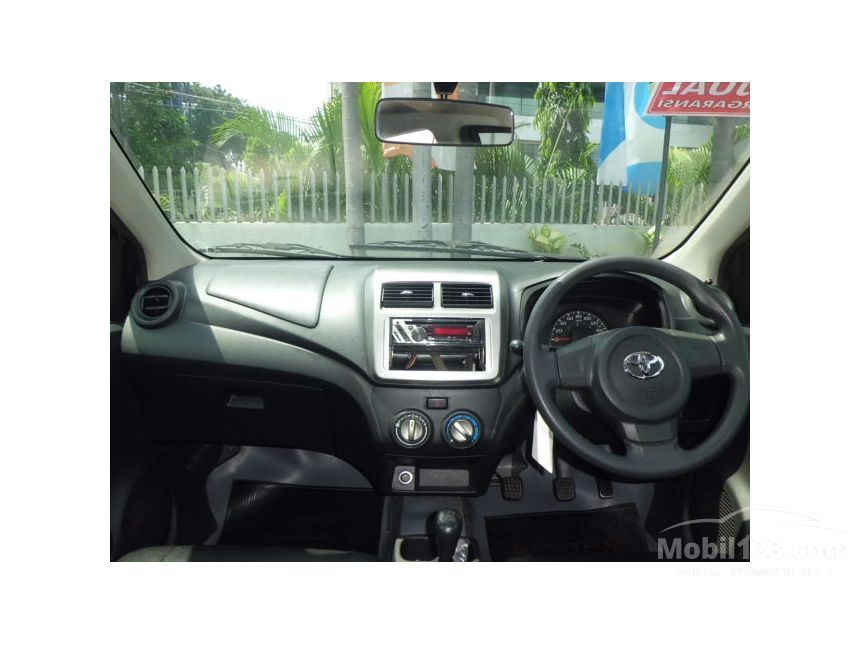 Jual Mobil Toyota Agya 2014 E 1.0 di Jawa Timur Manual 