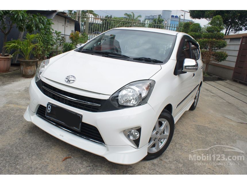 Jual Mobil  Toyota  Agya  2014 TRD Sportivo 1 0 di DKI 