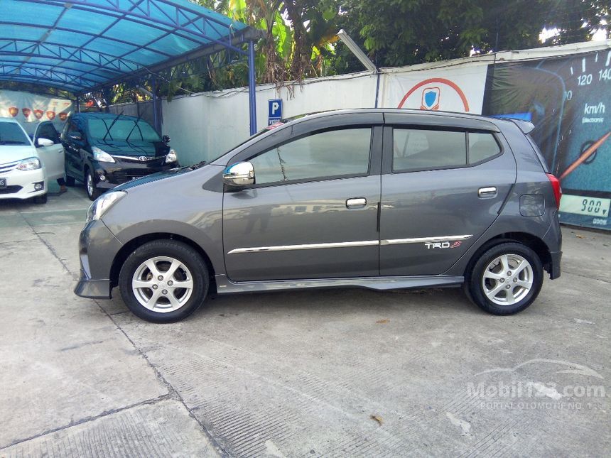 ringan murah dp mobil kredit 2014 di Barat Sportivo Toyota 1.0 Jawa Jual Agya TRD Mobil