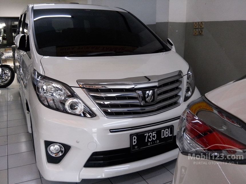 Jual Mobil Toyota Alphard 2013  G G 2 4 di Jawa Timur 