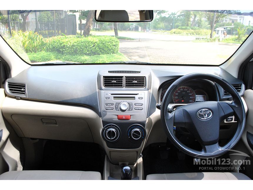 Toyota Avanza 2013 G 1.5 di Banten Manual MPV Silver Rp 