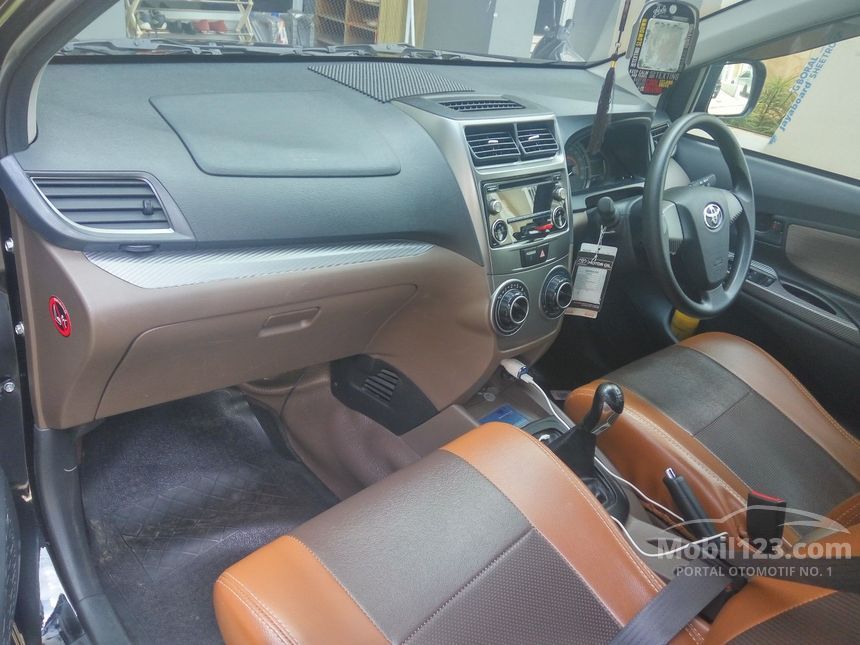 Toyota Avanza 2016 G 1.3 di Banten Manual MPV Hitam Rp 140 