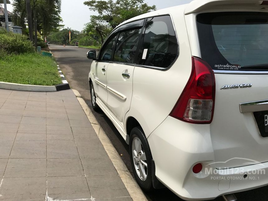 Jual Mobil Toyota Avanza 2014 Veloz 1.5 di DKI Jakarta 