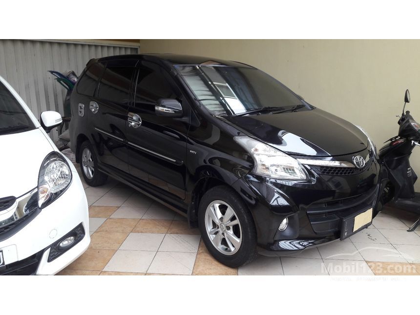 Toyota Avanza 2013 Veloz 1.5 di Jawa Timur Automatic MPV 