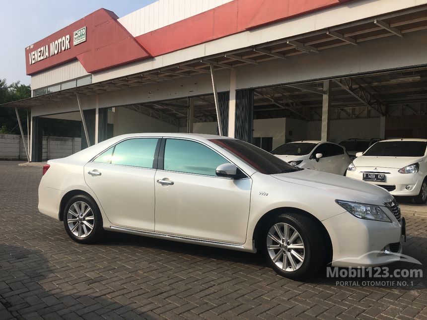 Jual Mobil Toyota Camry 2014 V 2.5 di Jawa Barat Automatic 