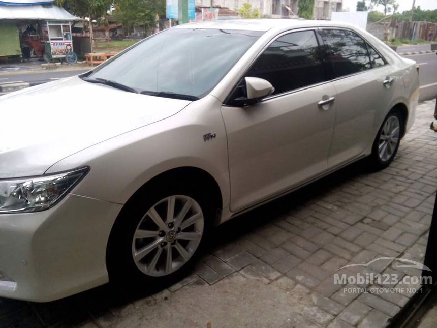 Jual Mobil Toyota Camry 2013 V 2.5 di Jawa Timur Automatic Jual Mobil Toyota Camry 2013 V 2.5 di Jawa Timur Automatic