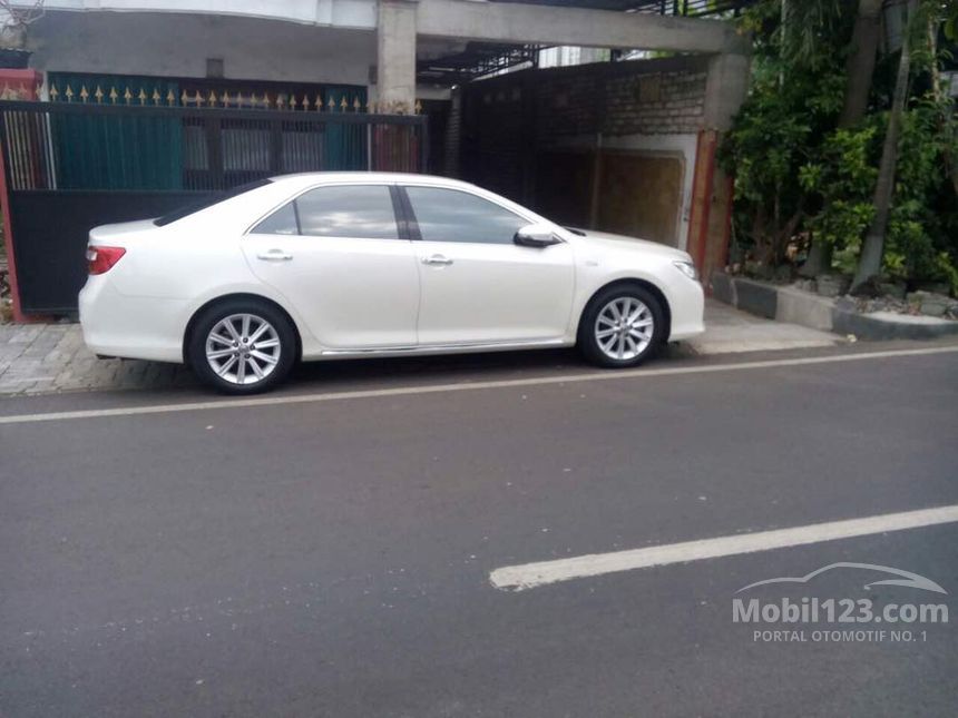 Jual Mobil Toyota Camry 2013 V 2.5 di Jawa Timur Automatic 