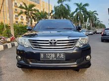 Toyota Fortuner 2.7 G Luxury AT 2012 Hitam, Pjk Pjg & Service record