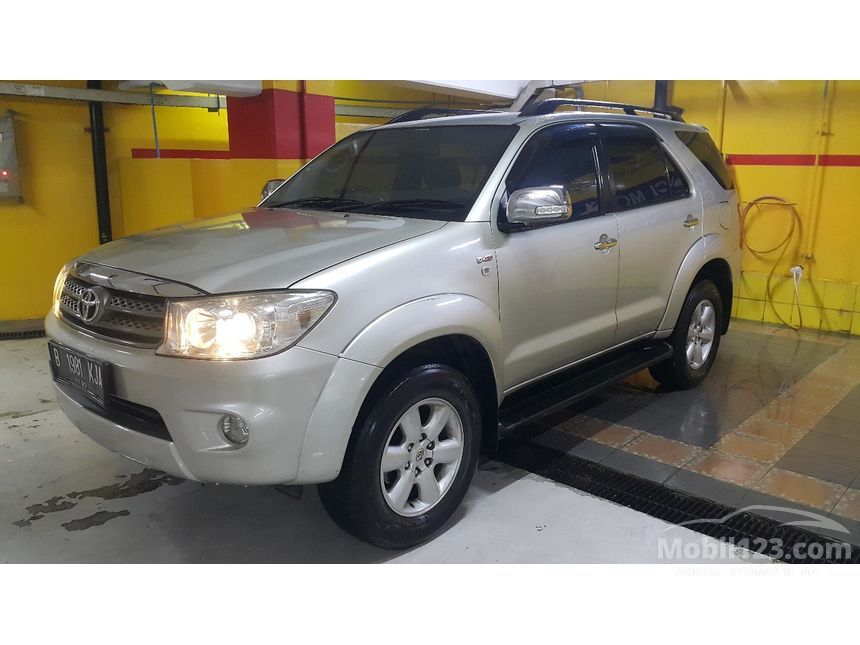 Jual Mobil Toyota Fortuner 2010  G 2 5 di DKI Jakarta 