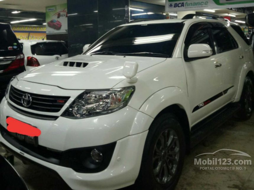 Gambar Mobil Fortuner Hitam - Rommy Car