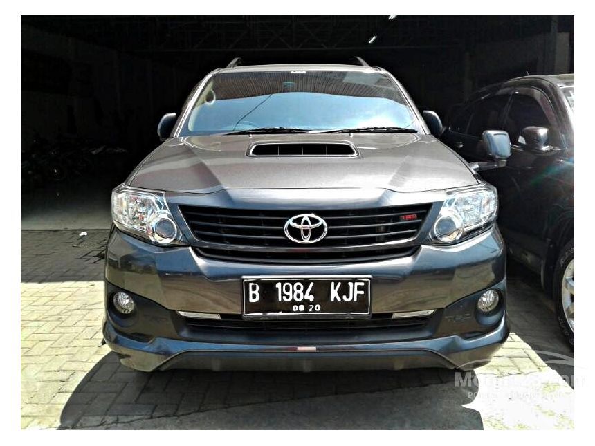 Jual Mobil Toyota Fortuner 2019  G TRD 2 5 di Jawa Barat 