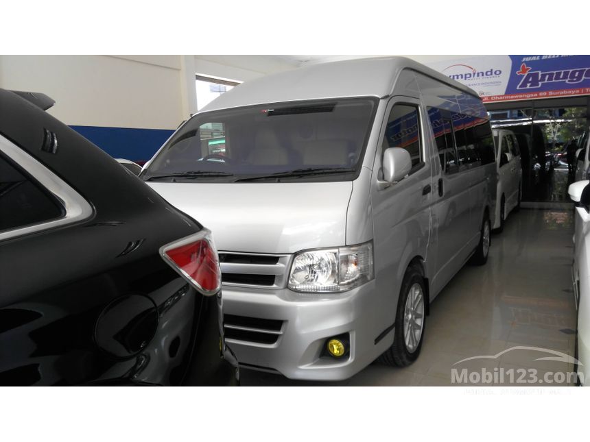 Jual Mobil  Toyota  Hiace  2013 High Grade Commuter 2 5 di 