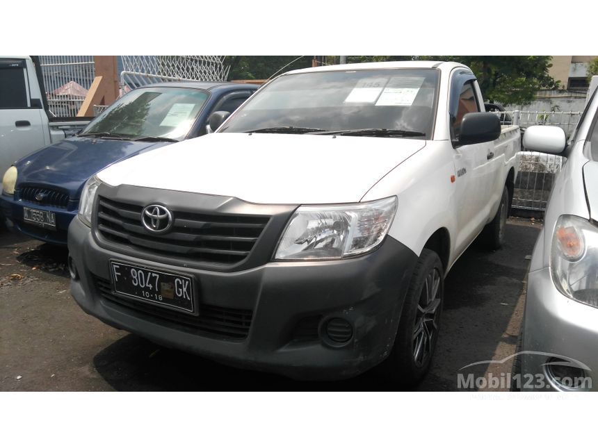Jual Mobil Toyota Hilux 2013 S 2.0 di Jawa Timur Manual 