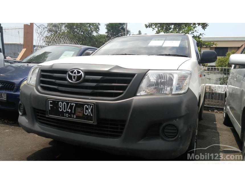 Jual Mobil Toyota Hilux 2013 S 2.0 di Jawa Timur Manual 