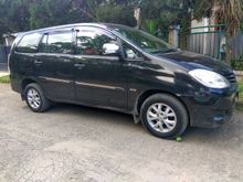 2011 Toyota Innova 2.0 Minibus