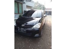 2011 Toyota Innova 2.0 Minibus