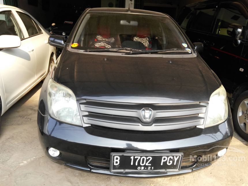 Jual Mobil Toyota IST  2003 1 5 di Jawa Barat Automatic 