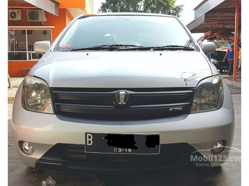 Jual Mobil Toyota IST  2004 1 5 di Banten Automatic Compact 