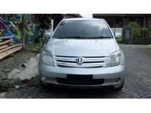 2005 Toyota IST 1.3 A/T Good Condition