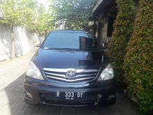 2010 Toyota Kijang Innova 2.0 G tempelan v