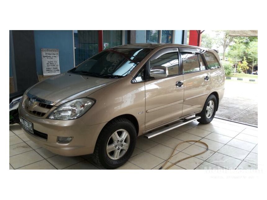 Jual Mobil Toyota Kijang Innova 2005 G 2.0 di Kalimantan 