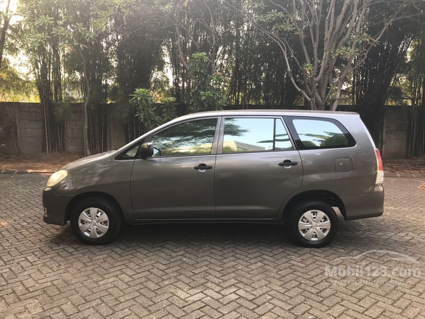 Jual Mobil Toyota Kijang Innova 2010 J 2.0 di DKI Jakarta 