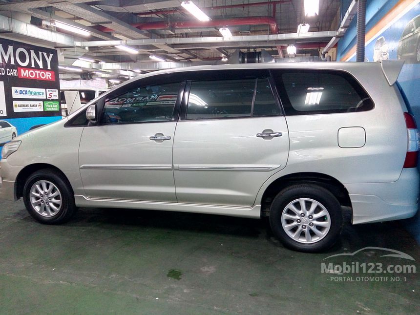 Jual Mobil Toyota Kijang Innova 2011 V Luxury 2.0 di DKI 