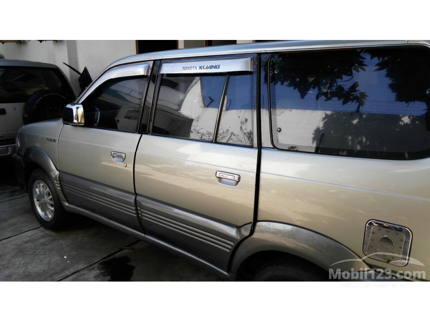 Jual Mobil  Toyota  Kijang 2003 Krista  2 0 di Jawa Barat 