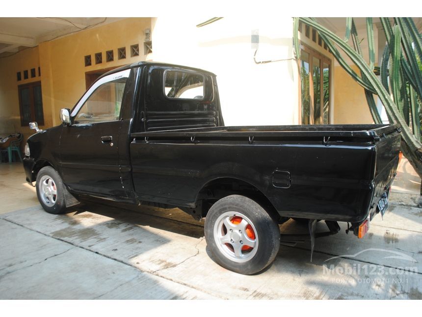 Jual Mobil Toyota Kijang Pick Up 2006 1.8 di Jawa Barat 