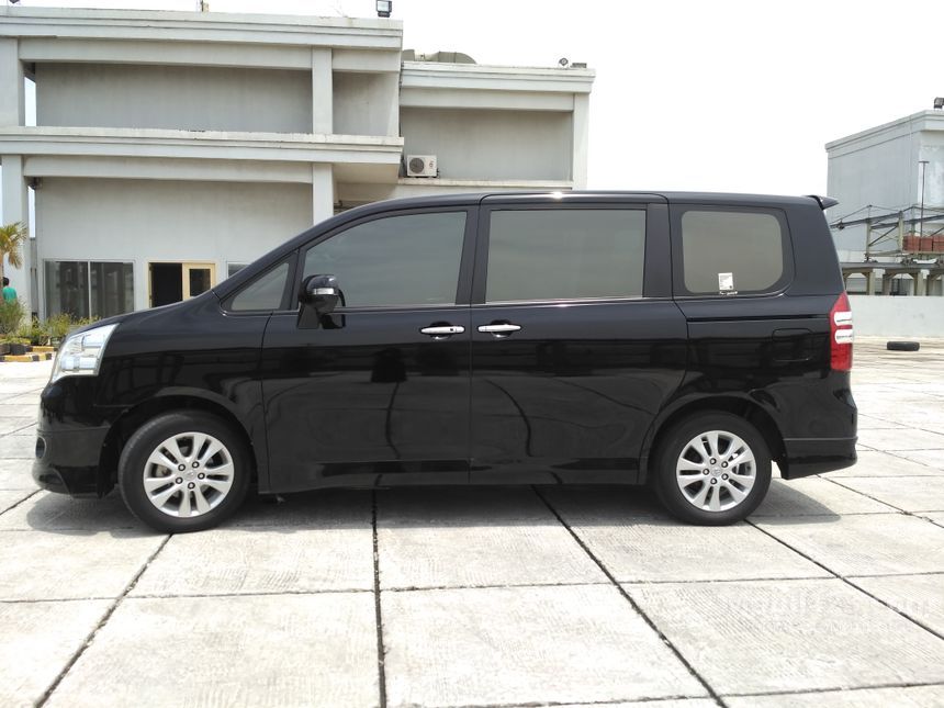 Toyota NAV1 2014 V Limited 2.0 di DKI Jakarta Automatic Toyota NAV1 2014 V Limited 2.0 di DKI Jakarta Automatic