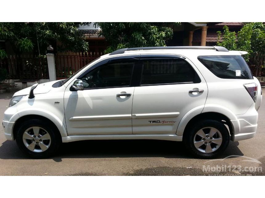 Jual Mobil Toyota  Rush  2014  TRD  Sportivo  1 5 di Banten 