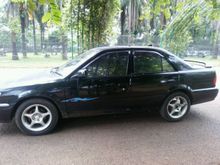 2003 Toyota Soluna 1.5 GLi Sedan