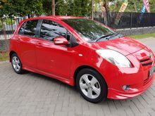 Dijual Toyota Yaris Super Duper Istimewa